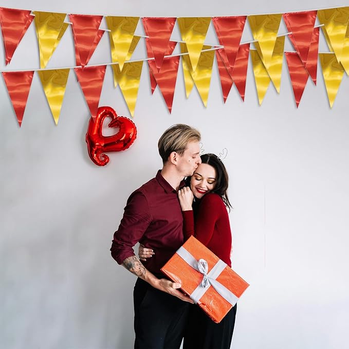 40M/130FT Red Gold Triangle Pennant Banner Flag Metallic Fabric Bunting Garland for Christmas Graduation Anniversary Birthday Engagement Wedding Anniversary Casino Party Decorations Supplies