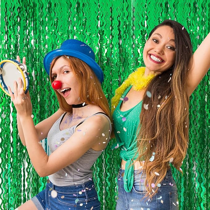 Green Tinsel Foil Fringe Curtains Wavy Backdrop for Parties Sparkle Metallic Wavy Foil Fringe Backdrop Curtain for Party Decorations Photo Booth Props for Birthday Graduation Wedding